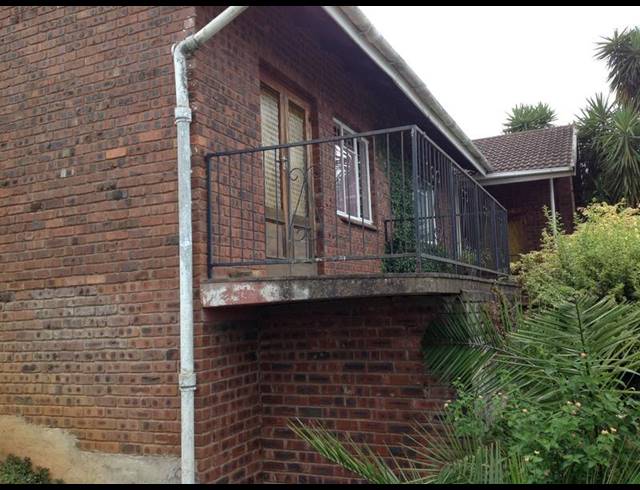 3 BEDROOM HOUSE FOR SALE IN WOODLANDS